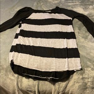 3/4 sleeve striped shirt